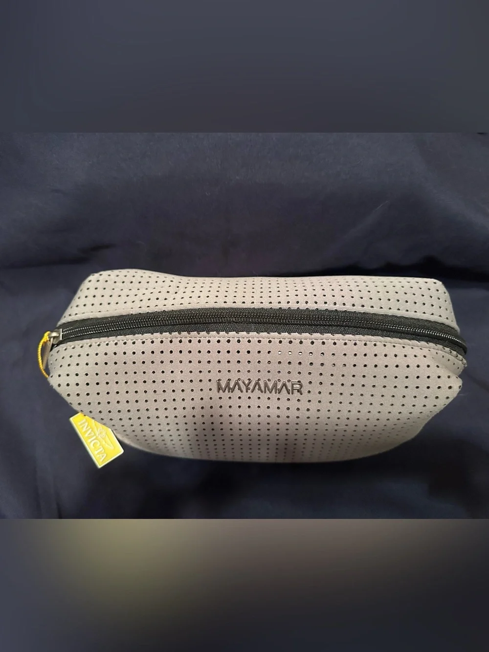 Mayamar NWT Perforated Neoprene Cosmetic Makeup Travel Pouch Bag Gray Large